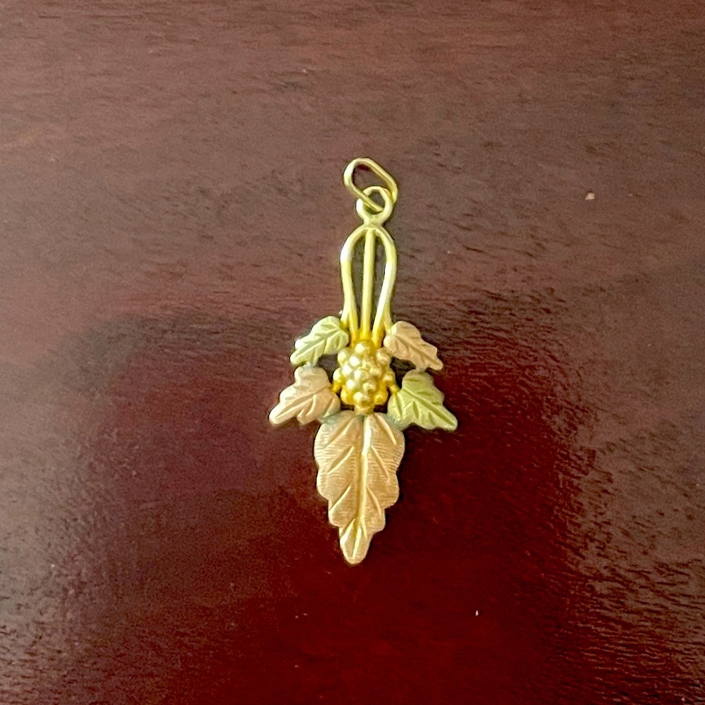 Black Hills Gold pendant